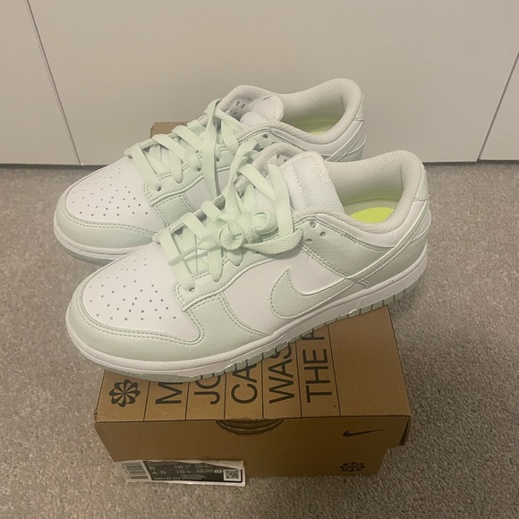 Women’s Nike Dunk Low Next Nature - Picture 2 of 5